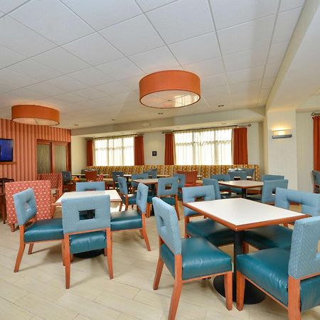 Hampton Inn Фармвілл Екстер'єр фото