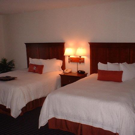 Hampton Inn Фармвілл Екстер'єр фото