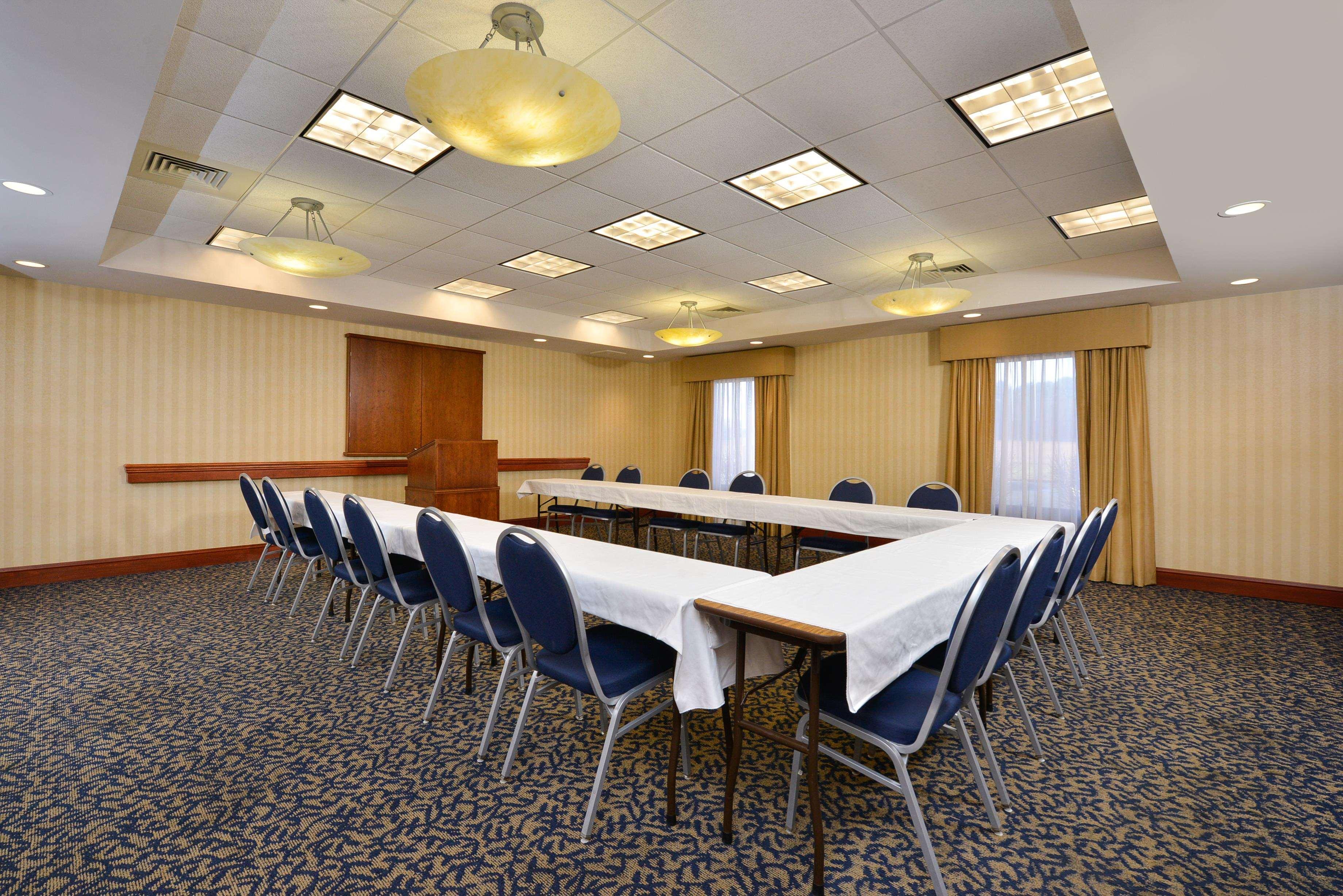 Hampton Inn Фармвілл Екстер'єр фото