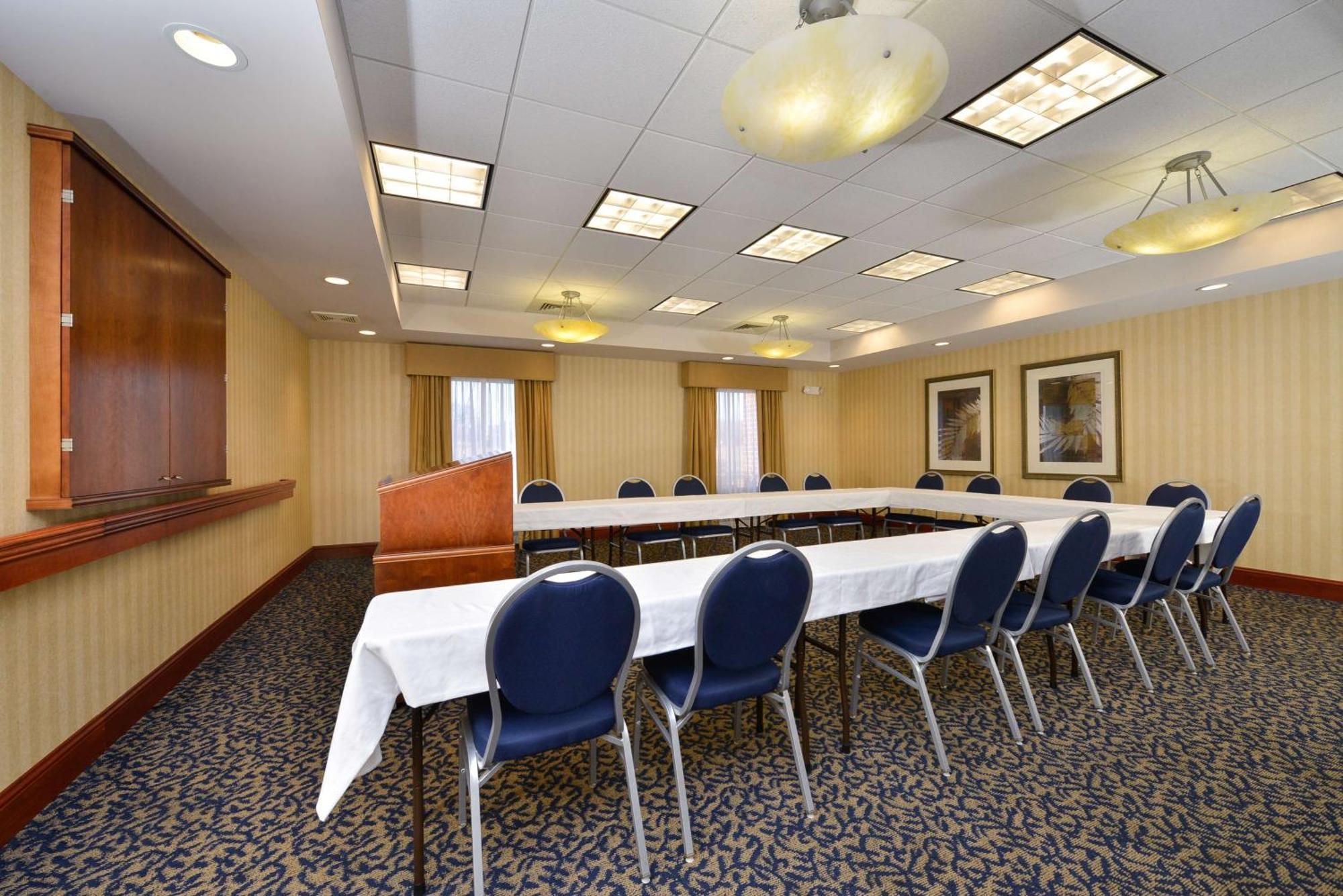Hampton Inn Фармвілл Екстер'єр фото